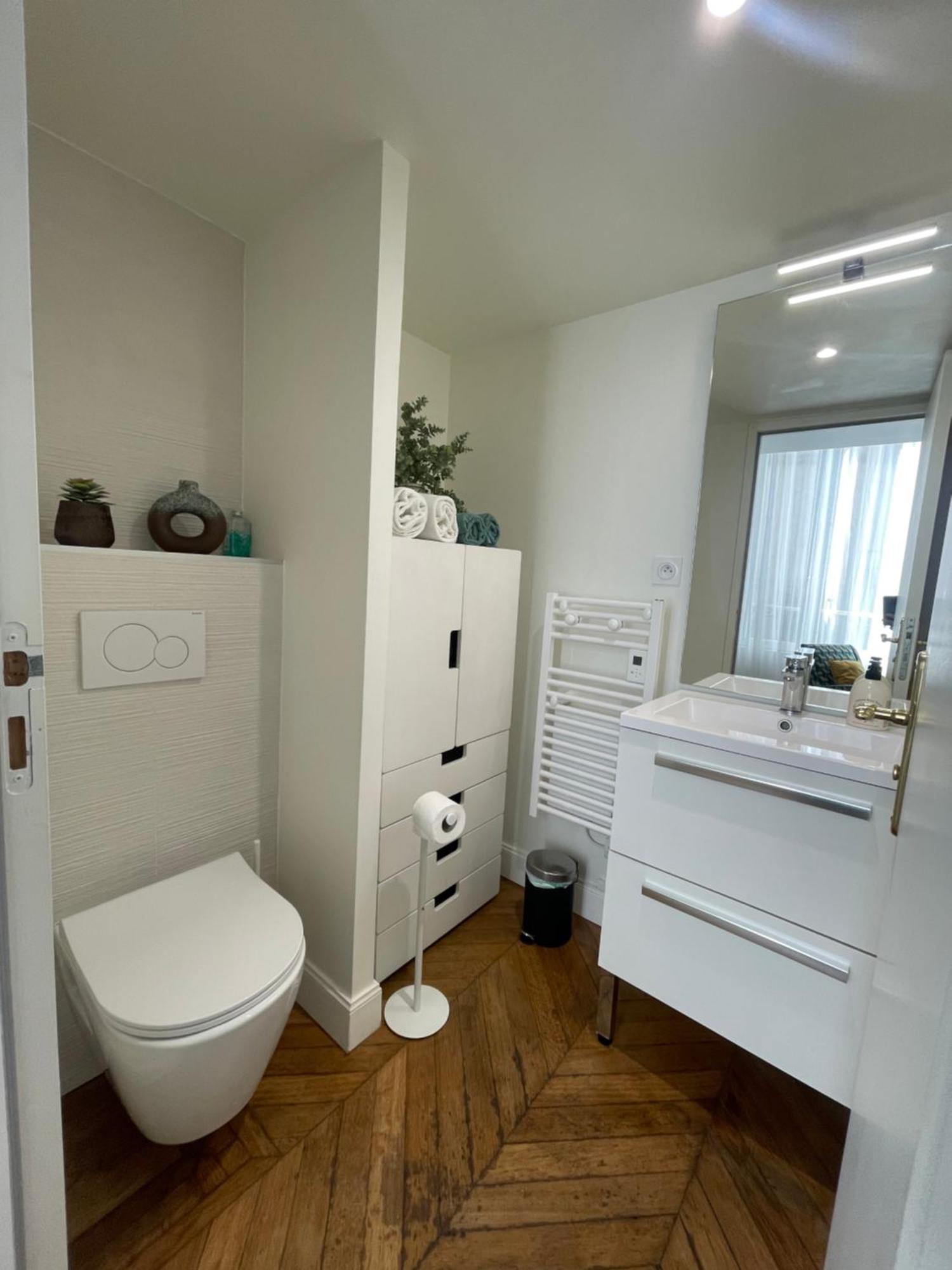 Appartements De Charme Du General Leclerc - Place D'Erlon - Hypercentre - Gare - Reims Bagian luar foto