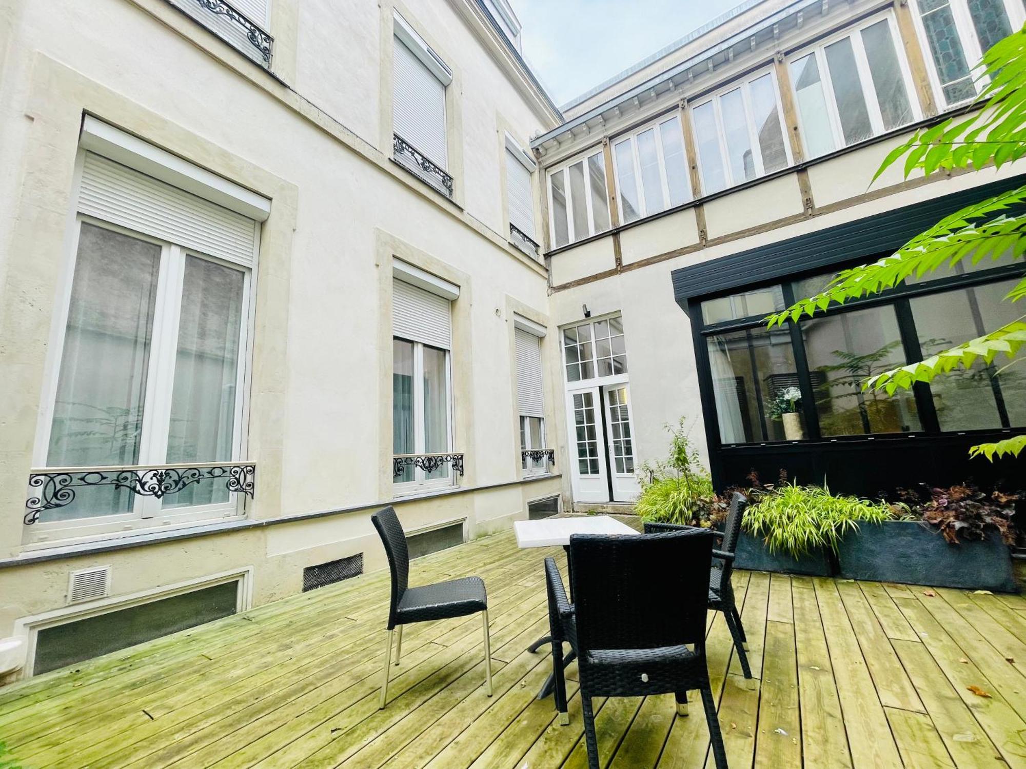 Appartements De Charme Du General Leclerc - Place D'Erlon - Hypercentre - Gare - Reims Bagian luar foto